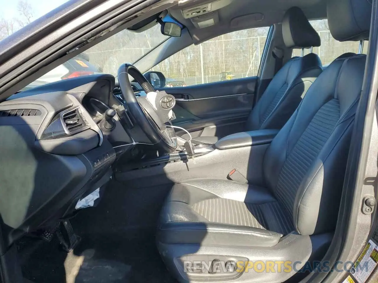7 fotografías del automóvil dañado 4T1B11HK7KU762041 TOYOTA CAMRY 2019