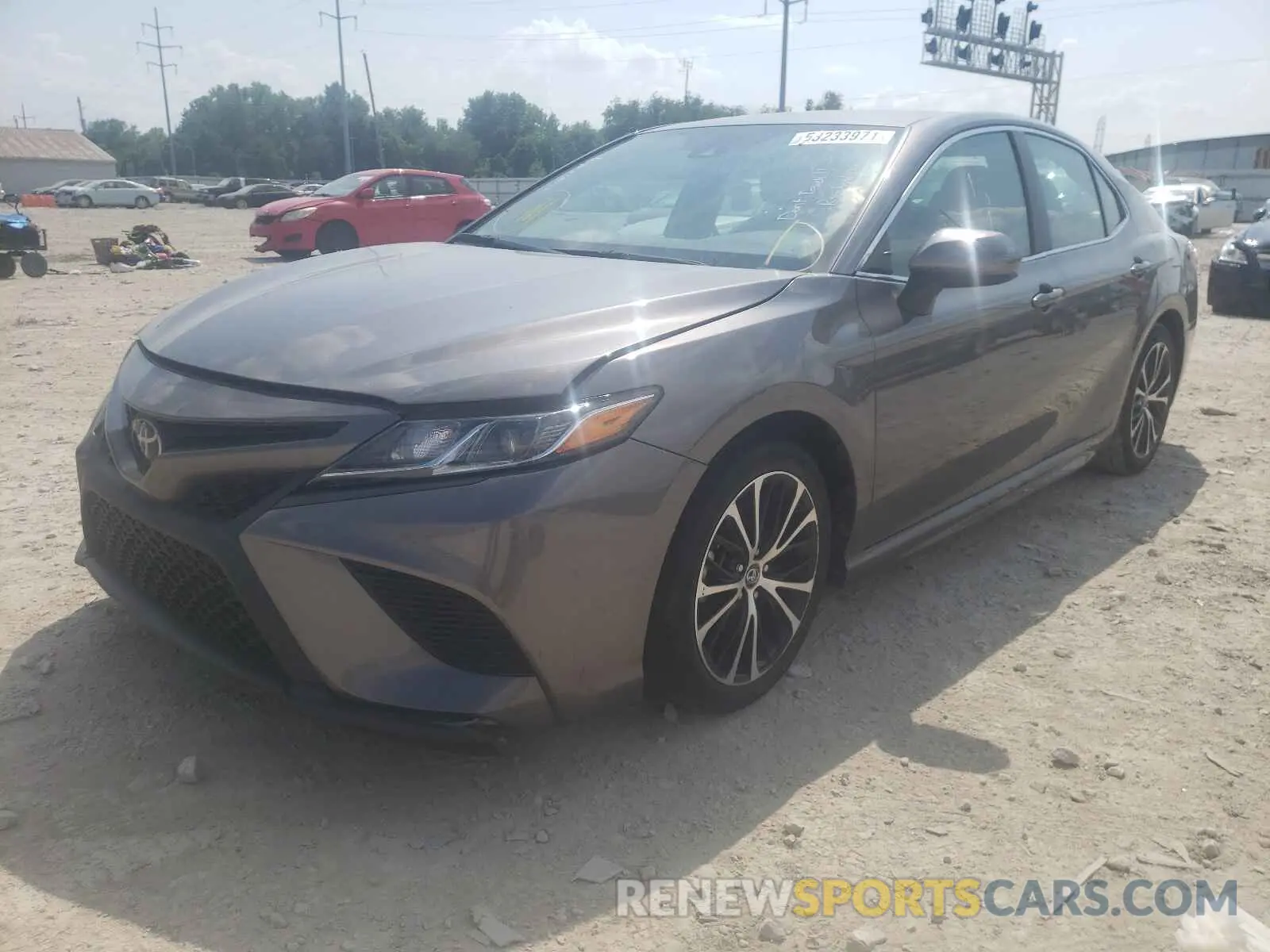 2 fotografías del automóvil dañado 4T1B11HK7KU773945 TOYOTA CAMRY 2019