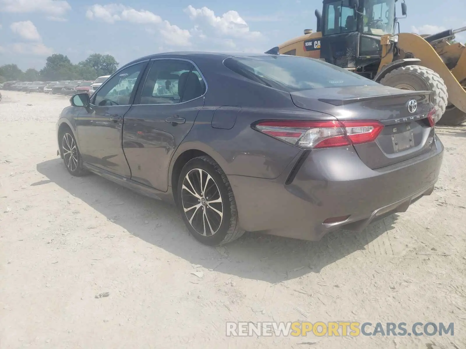 3 fotografías del automóvil dañado 4T1B11HK7KU773945 TOYOTA CAMRY 2019