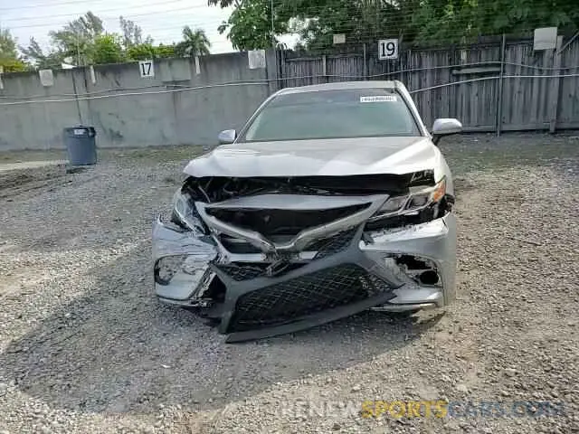 10 fotografías del automóvil dañado 4T1B11HK7KU779521 TOYOTA CAMRY 2019