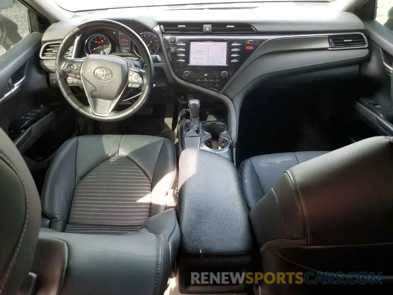 8 fotografías del automóvil dañado 4T1B11HK7KU779521 TOYOTA CAMRY 2019