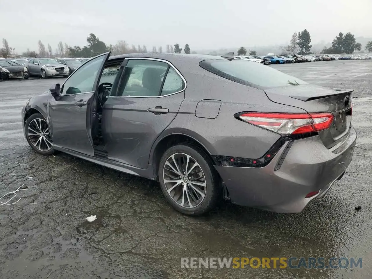 2 fotografías del automóvil dañado 4T1B11HK7KU793256 TOYOTA CAMRY 2019
