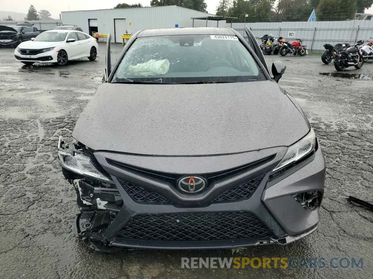 5 fotografías del automóvil dañado 4T1B11HK7KU793256 TOYOTA CAMRY 2019