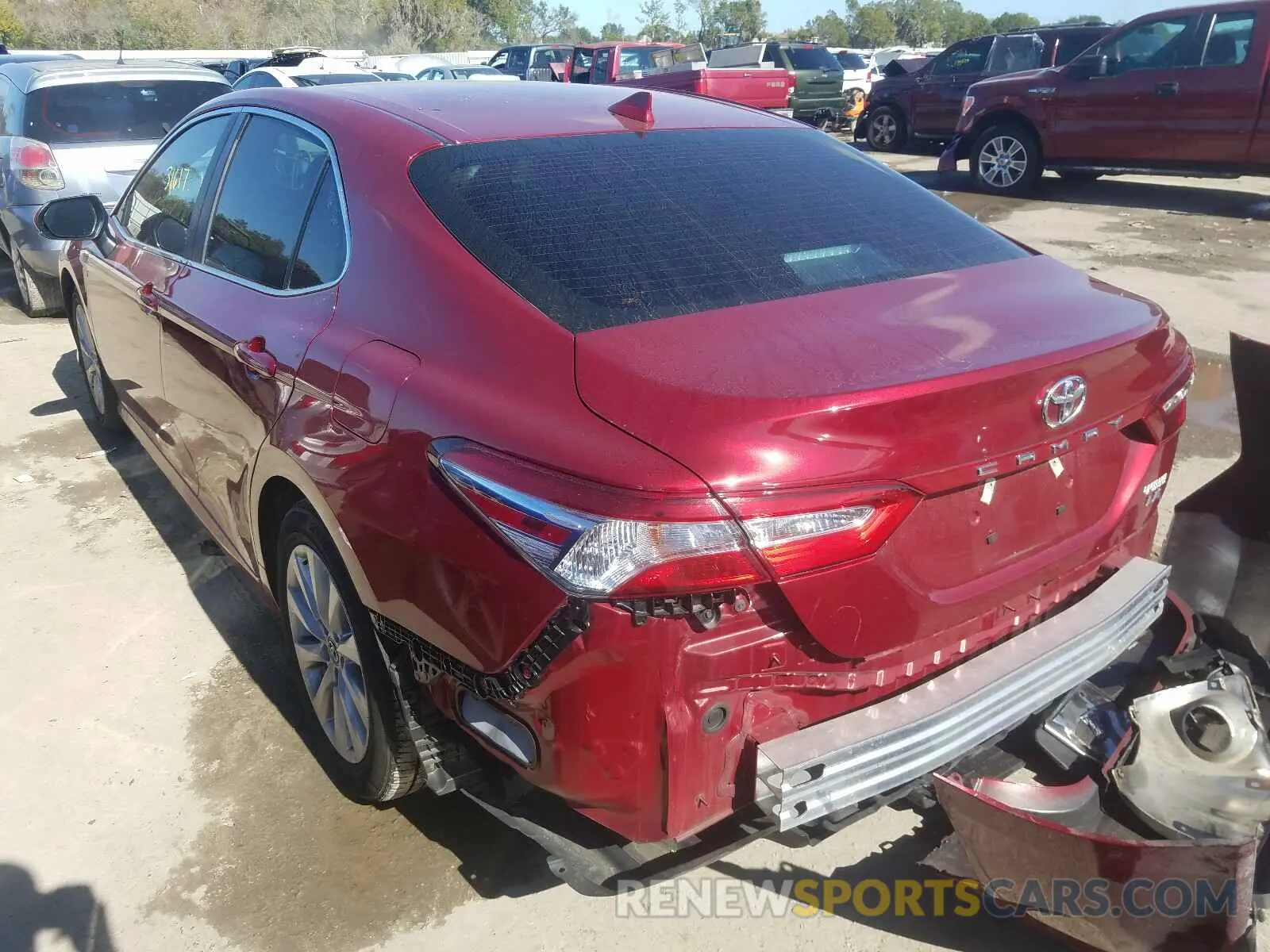 3 fotografías del automóvil dañado 4T1B11HK7KU810430 TOYOTA CAMRY 2019