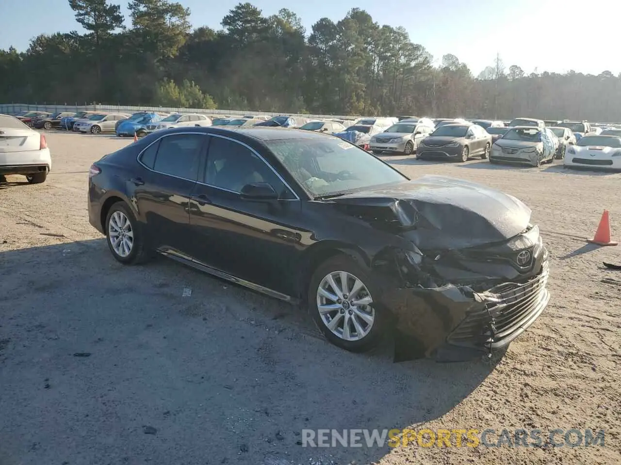 4 fotografías del automóvil dañado 4T1B11HK7KU811397 TOYOTA CAMRY 2019