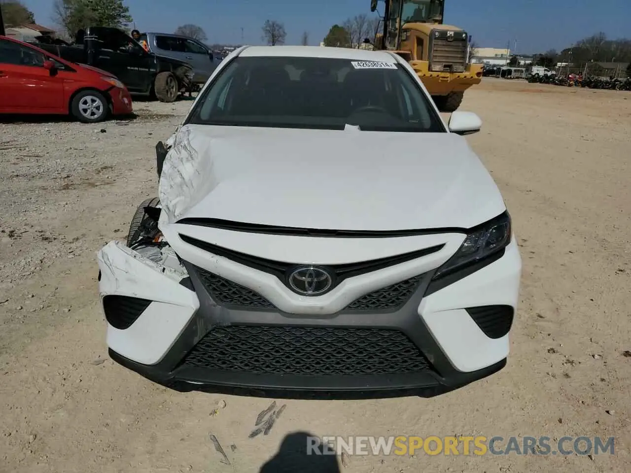 5 fotografías del automóvil dañado 4T1B11HK7KU836980 TOYOTA CAMRY 2019
