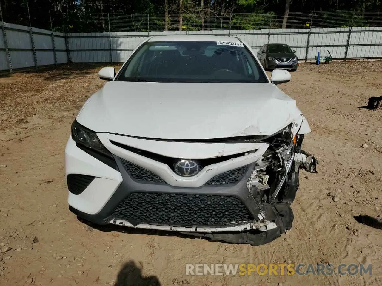 5 fotografías del automóvil dañado 4T1B11HK7KU837918 TOYOTA CAMRY 2019
