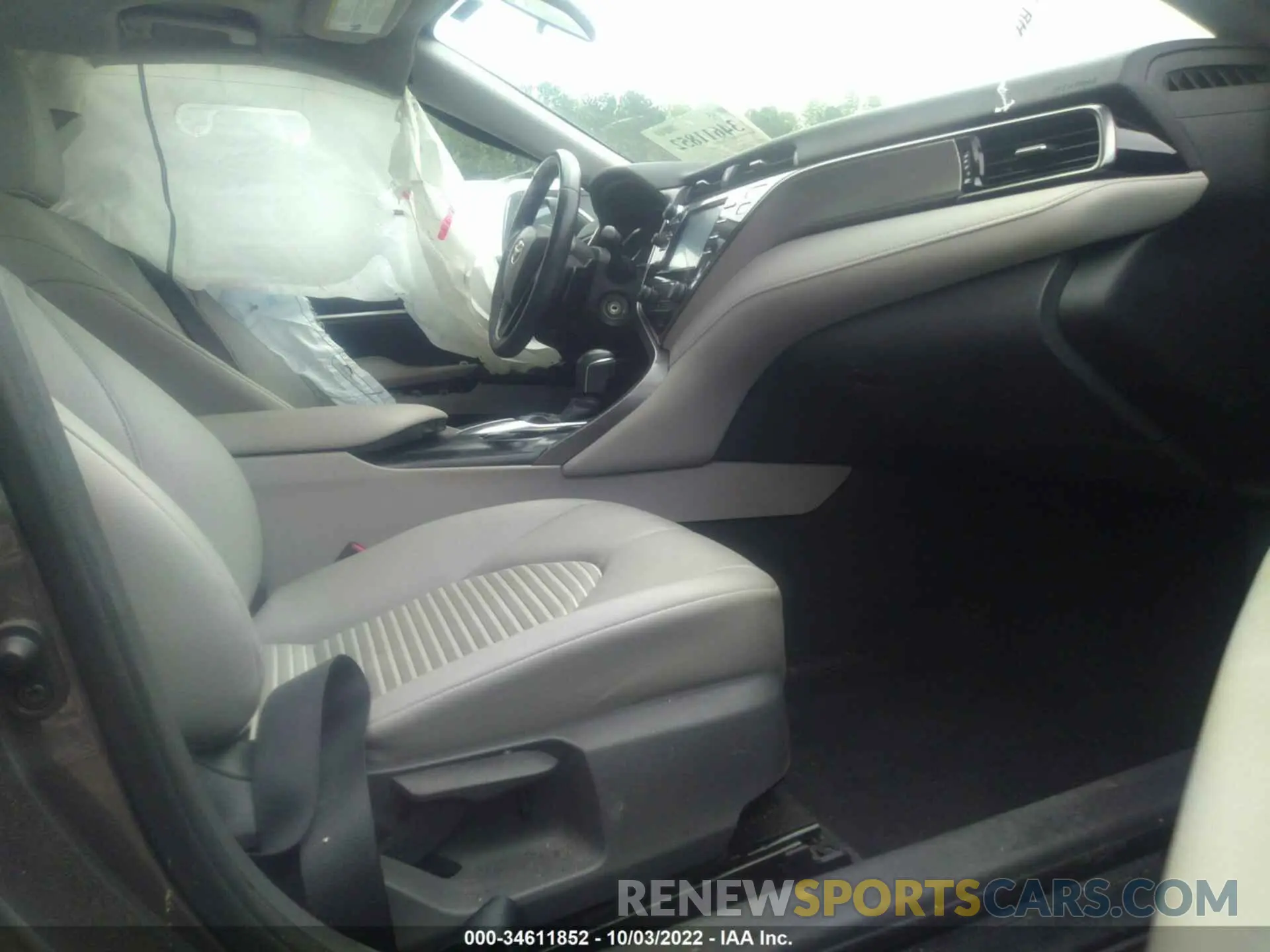 5 fotografías del automóvil dañado 4T1B11HK7KU844822 TOYOTA CAMRY 2019