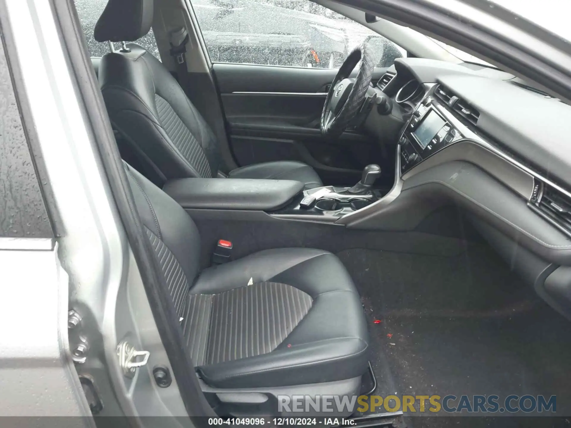 5 fotografías del automóvil dañado 4T1B11HK7KU852693 TOYOTA CAMRY 2019