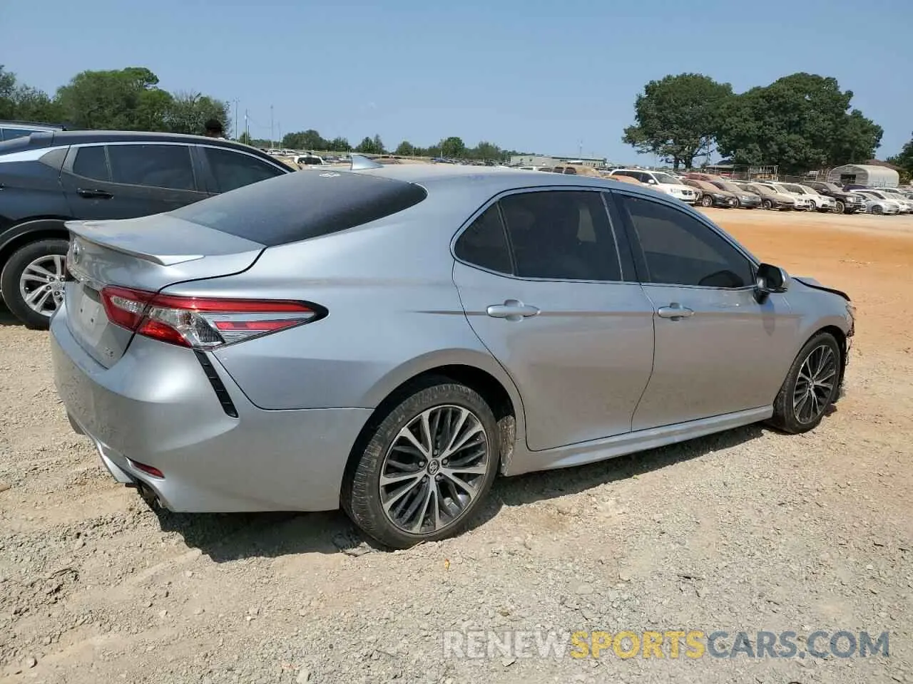 3 fotografías del automóvil dañado 4T1B11HK8KU160314 TOYOTA CAMRY 2019