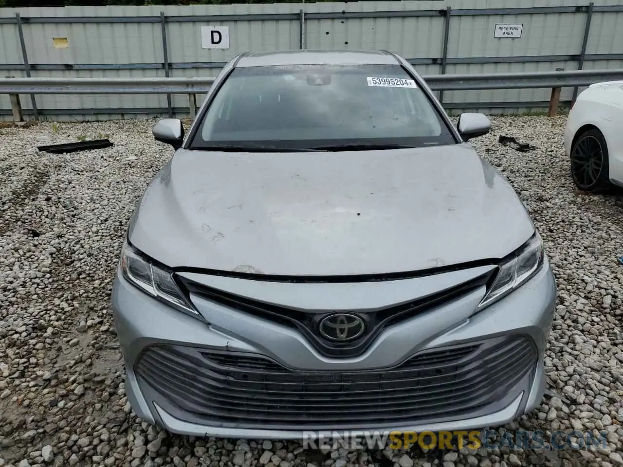 5 fotografías del automóvil dañado 4T1B11HK8KU167912 TOYOTA CAMRY 2019