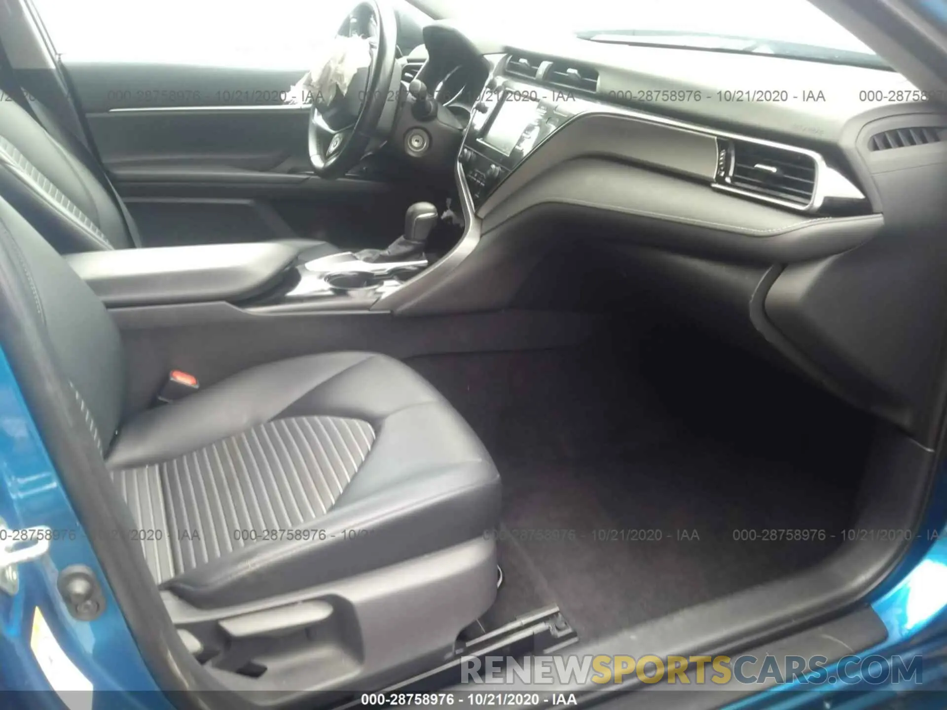 5 fotografías del automóvil dañado 4T1B11HK8KU168462 TOYOTA CAMRY 2019