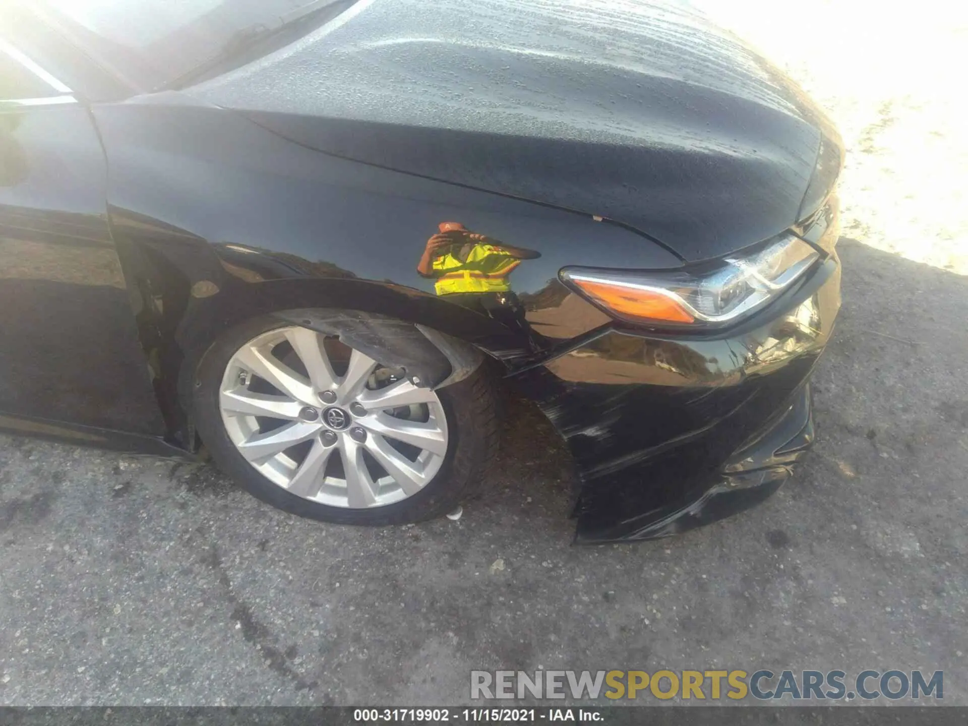 6 fotografías del automóvil dañado 4T1B11HK8KU170180 TOYOTA CAMRY 2019