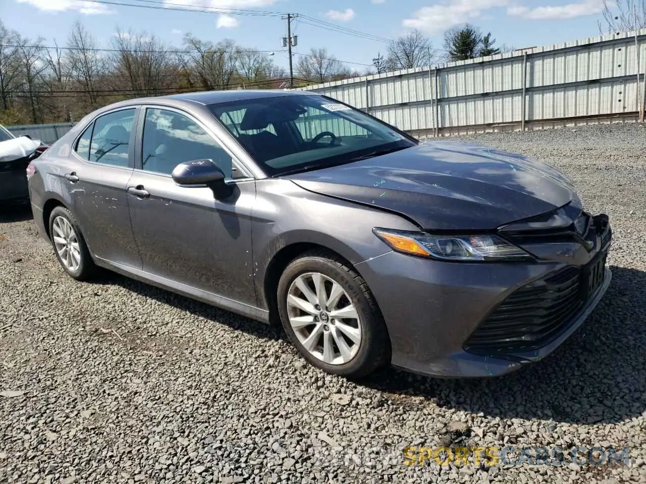 4 fotografías del automóvil dañado 4T1B11HK8KU179087 TOYOTA CAMRY 2019