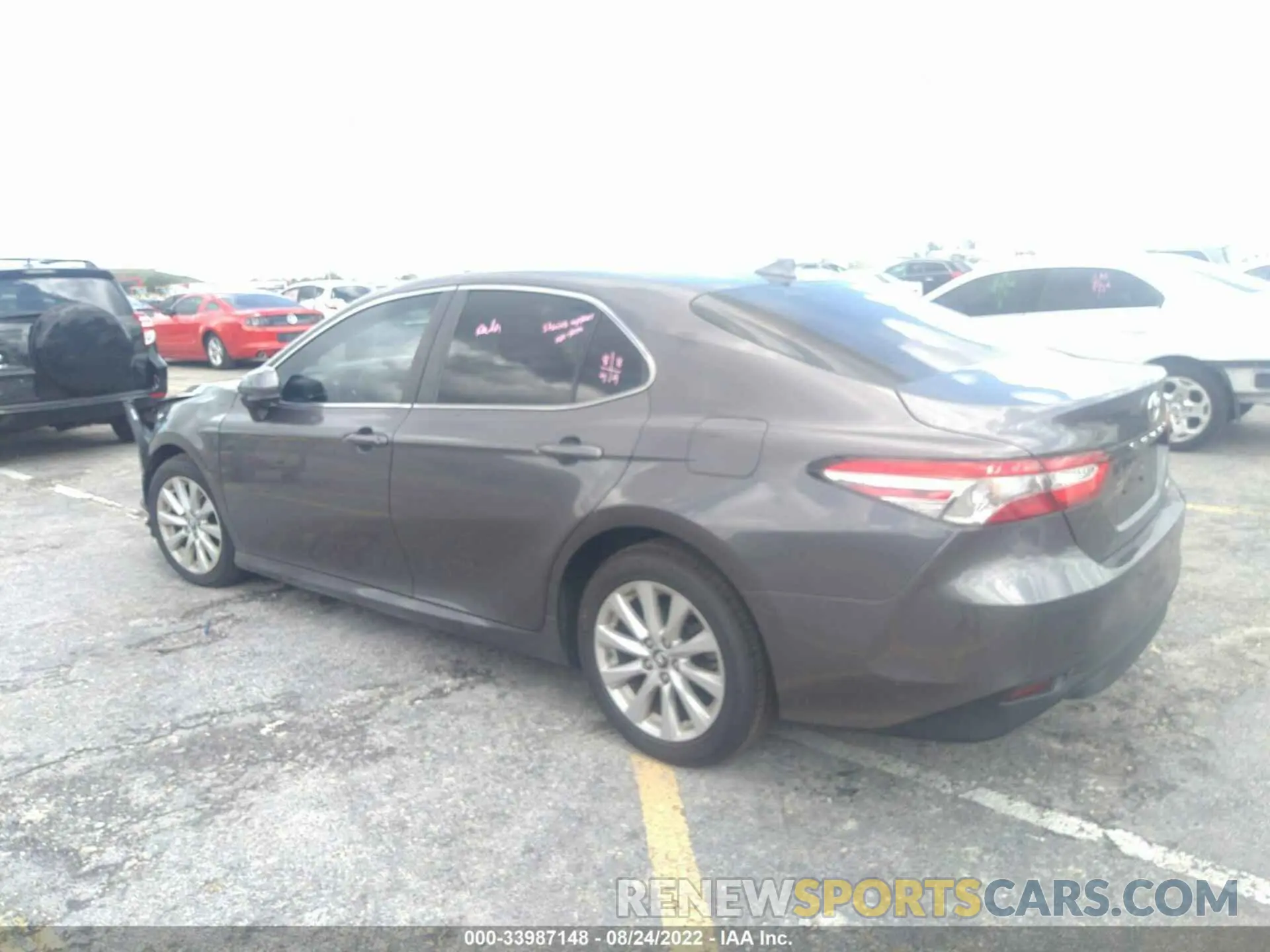 3 fotografías del automóvil dañado 4T1B11HK8KU181258 TOYOTA CAMRY 2019