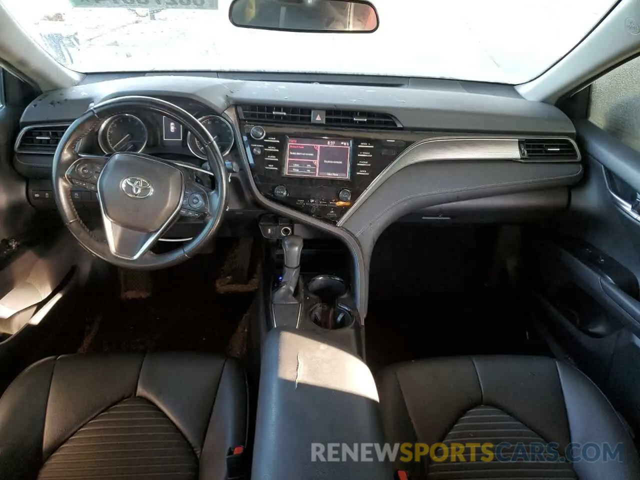8 fotografías del automóvil dañado 4T1B11HK8KU184452 TOYOTA CAMRY 2019