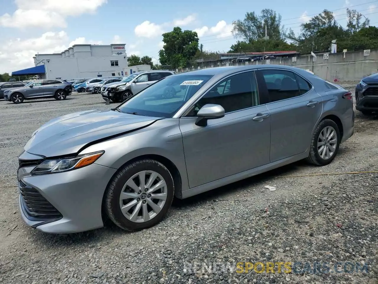 1 fotografías del automóvil dañado 4T1B11HK8KU186959 TOYOTA CAMRY 2019