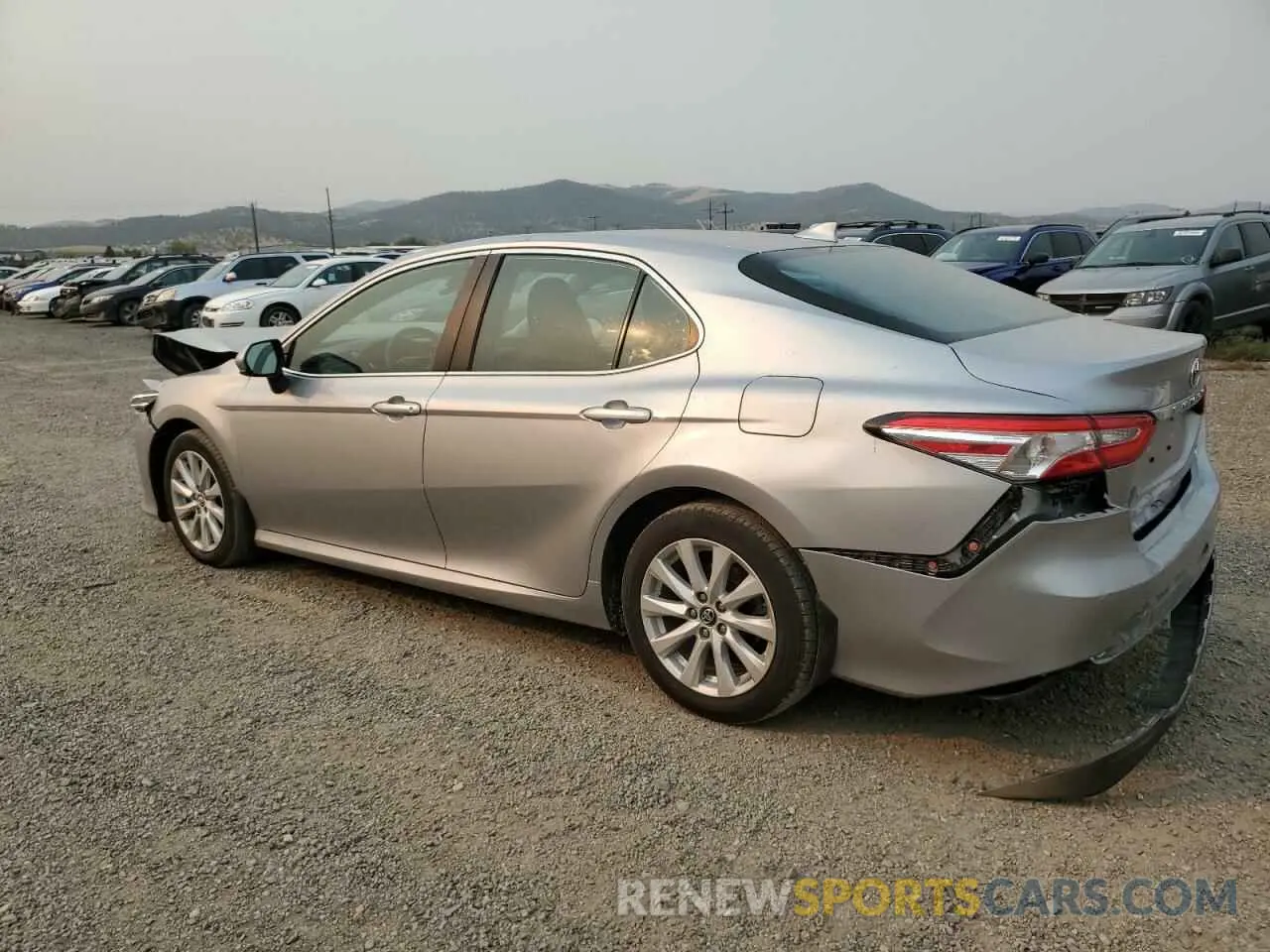 2 fotografías del automóvil dañado 4T1B11HK8KU188985 TOYOTA CAMRY 2019
