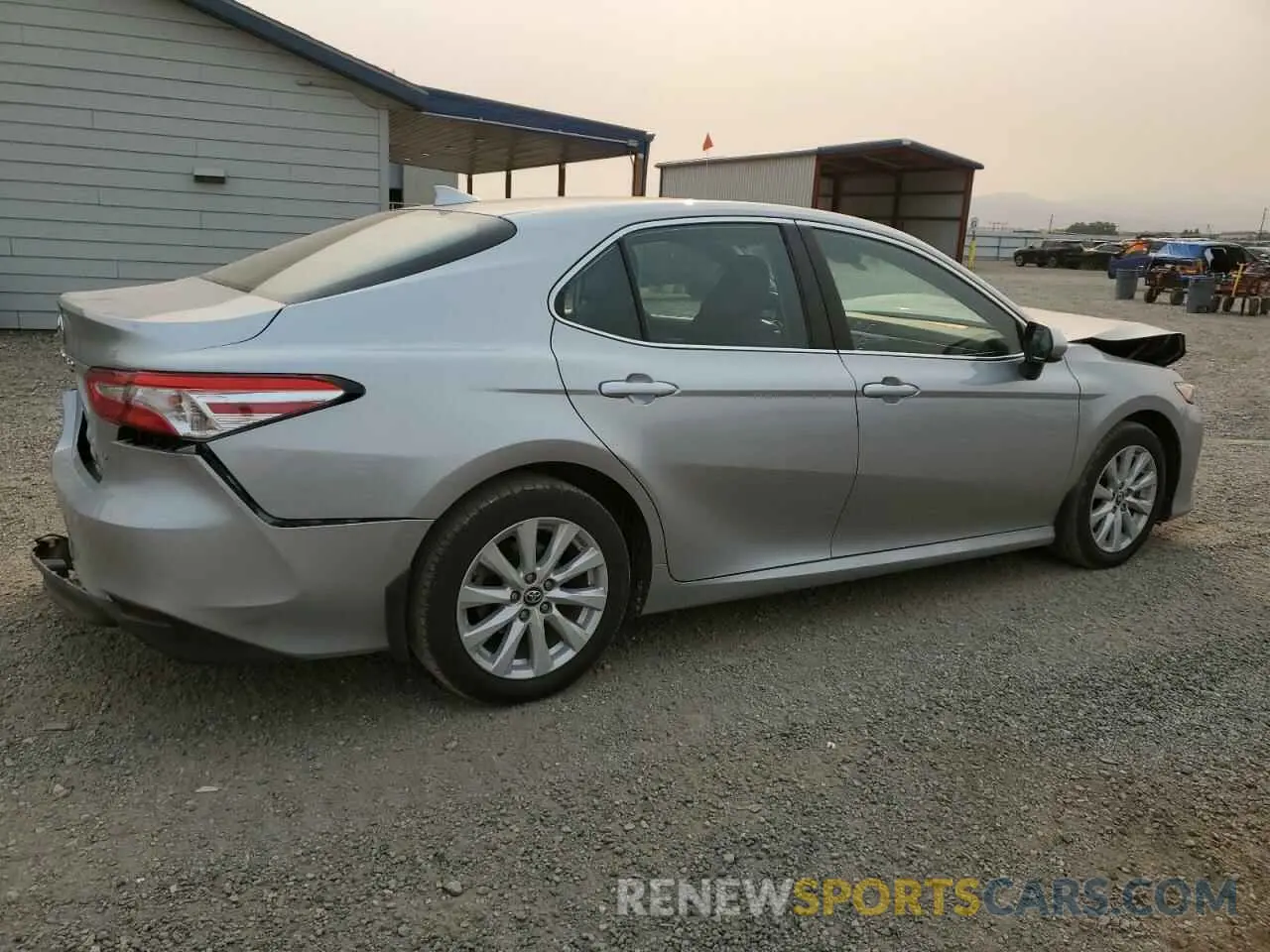3 fotografías del automóvil dañado 4T1B11HK8KU188985 TOYOTA CAMRY 2019