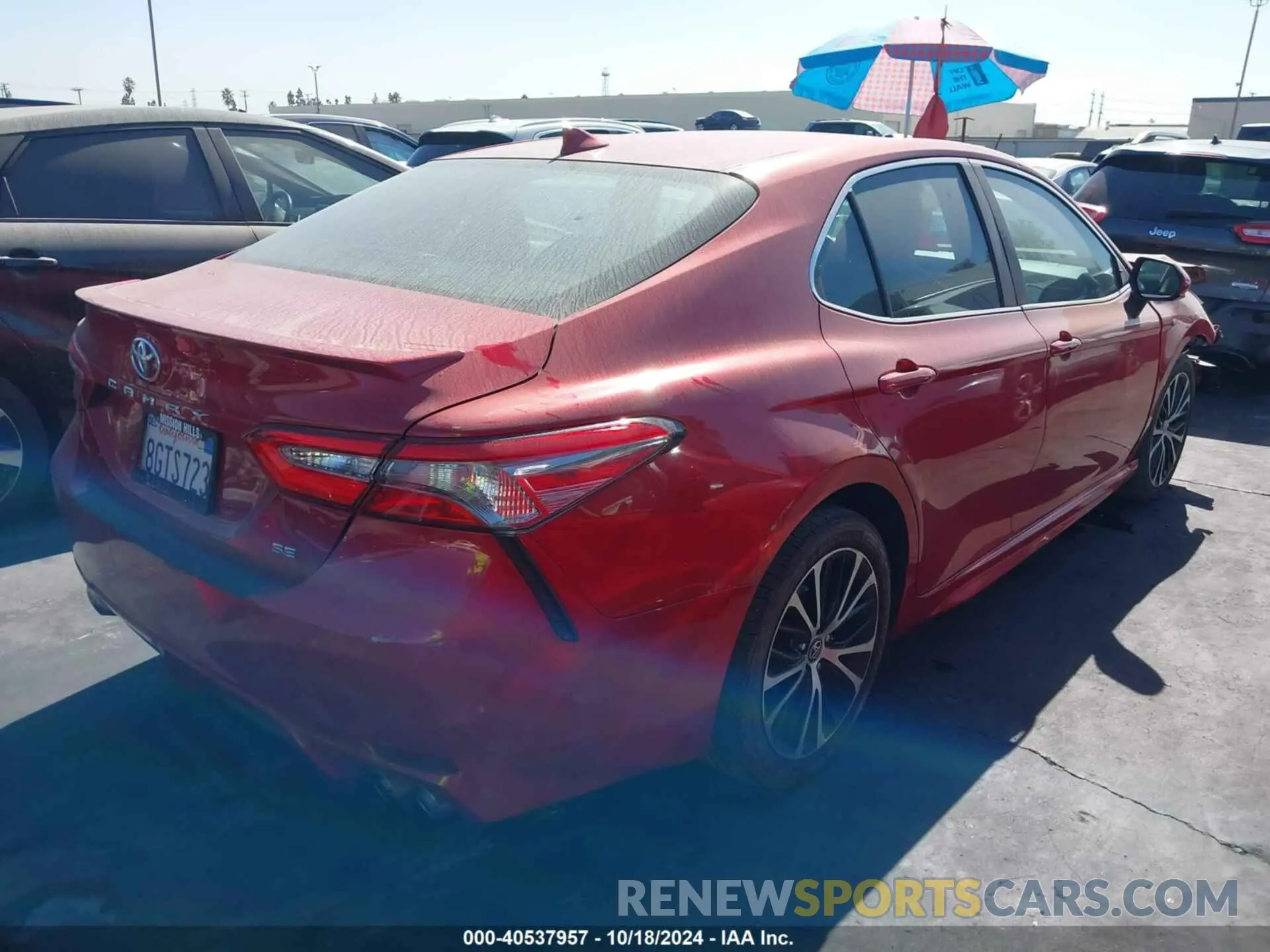 4 fotografías del automóvil dañado 4T1B11HK8KU193460 TOYOTA CAMRY 2019