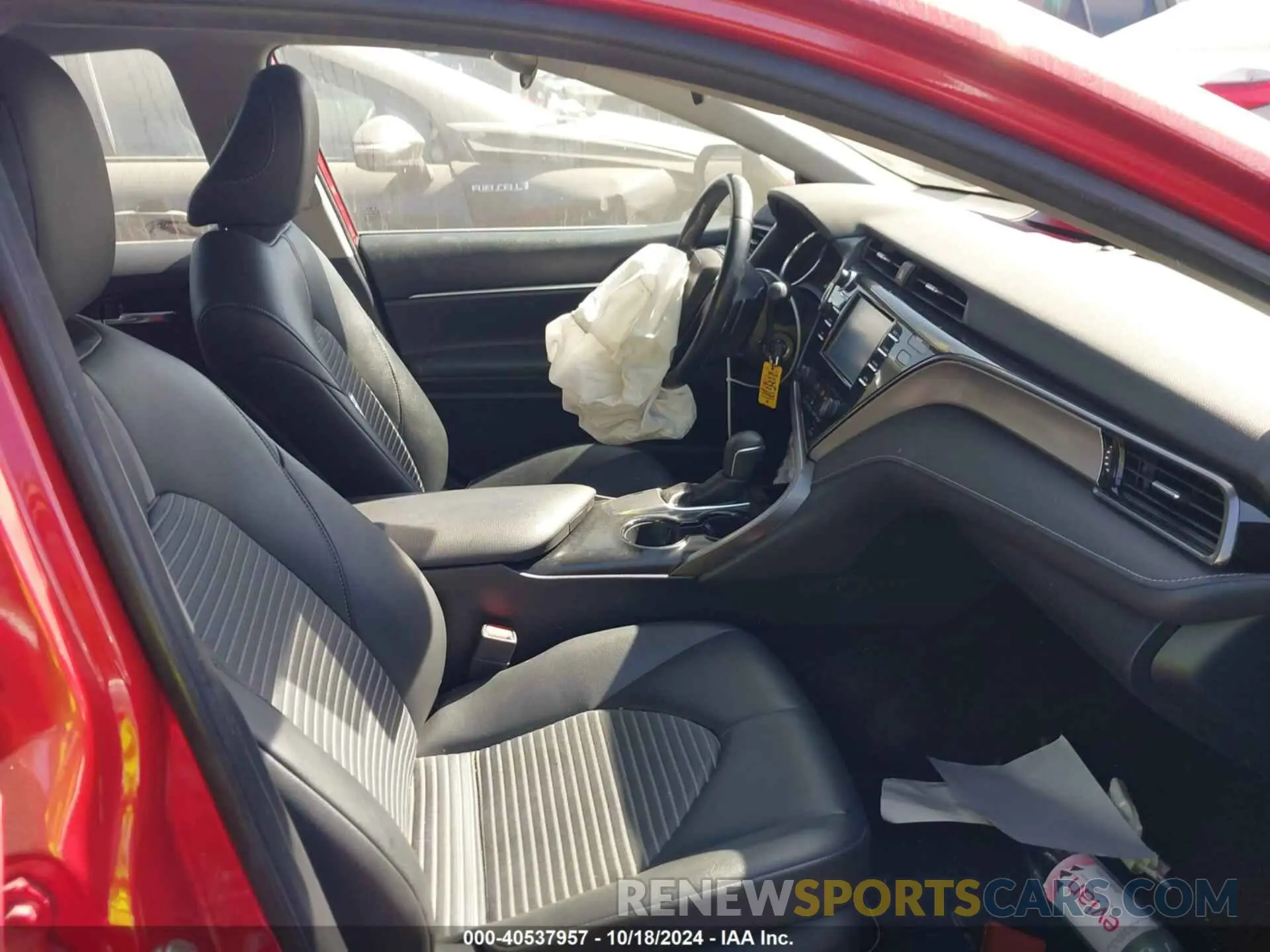 5 fotografías del automóvil dañado 4T1B11HK8KU193460 TOYOTA CAMRY 2019