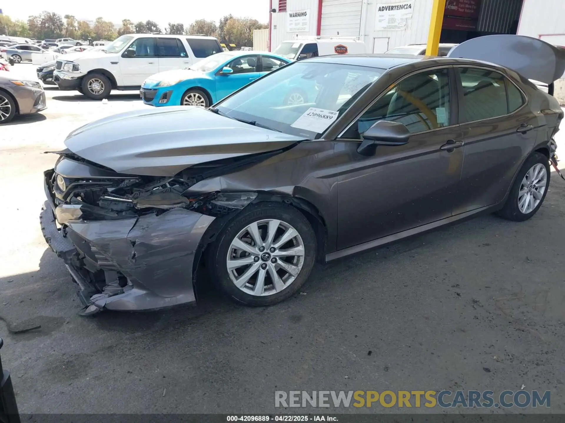 2 fotografías del automóvil dañado 4T1B11HK8KU204599 TOYOTA CAMRY 2019