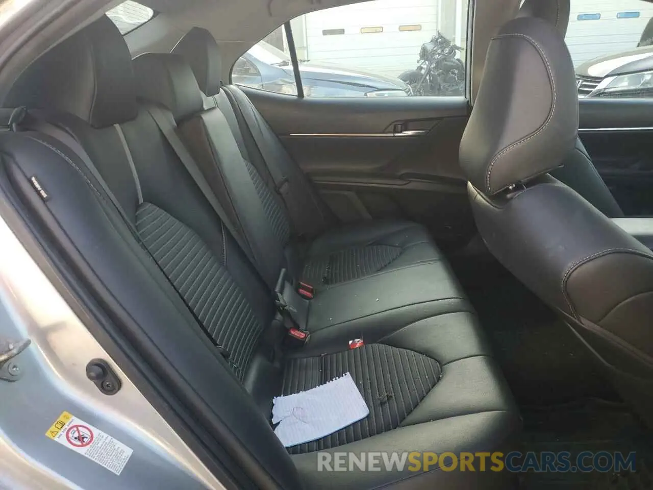 10 fotografías del automóvil dañado 4T1B11HK8KU213772 TOYOTA CAMRY 2019