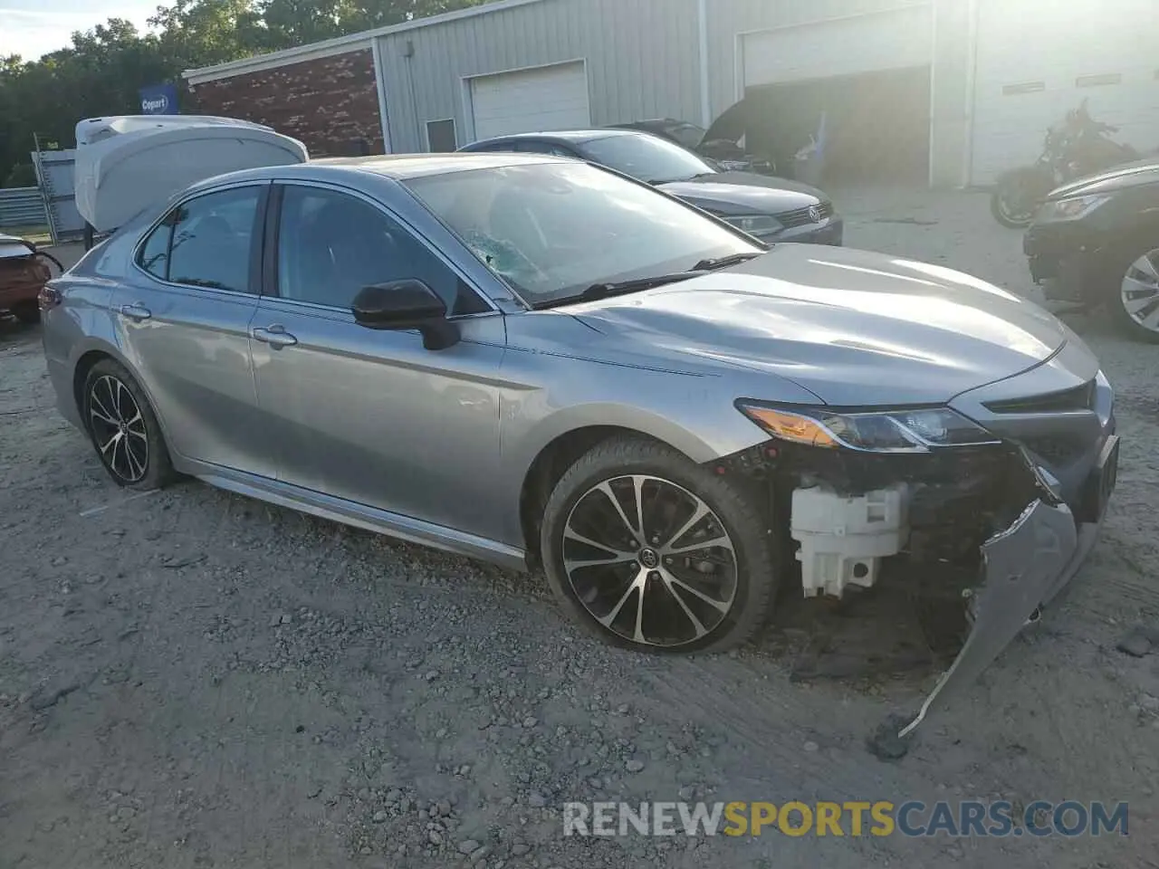 4 fotografías del automóvil dañado 4T1B11HK8KU213772 TOYOTA CAMRY 2019