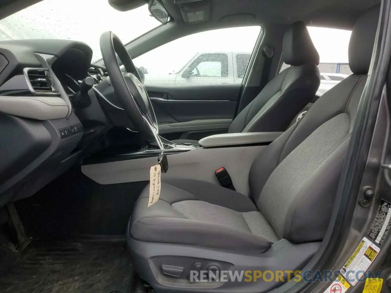 7 fotografías del automóvil dañado 4T1B11HK8KU220429 TOYOTA CAMRY 2019