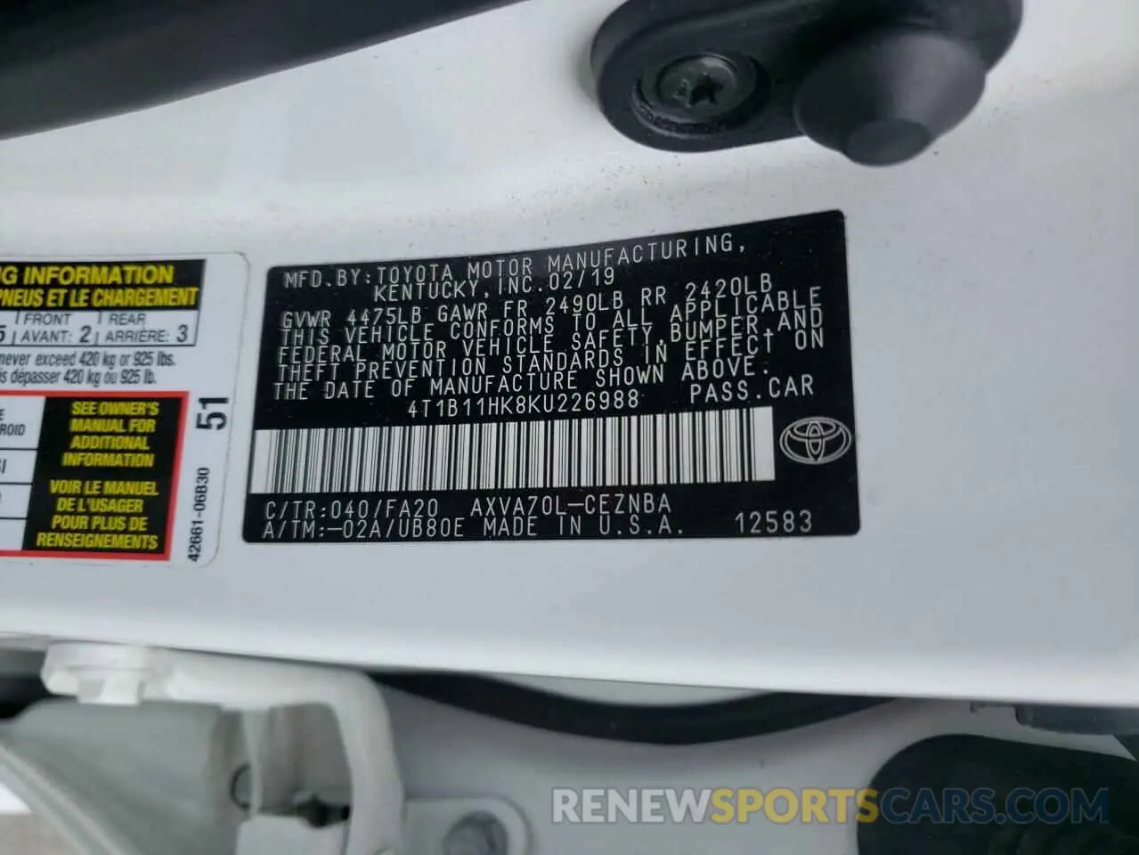 10 fotografías del automóvil dañado 4T1B11HK8KU226988 TOYOTA CAMRY 2019