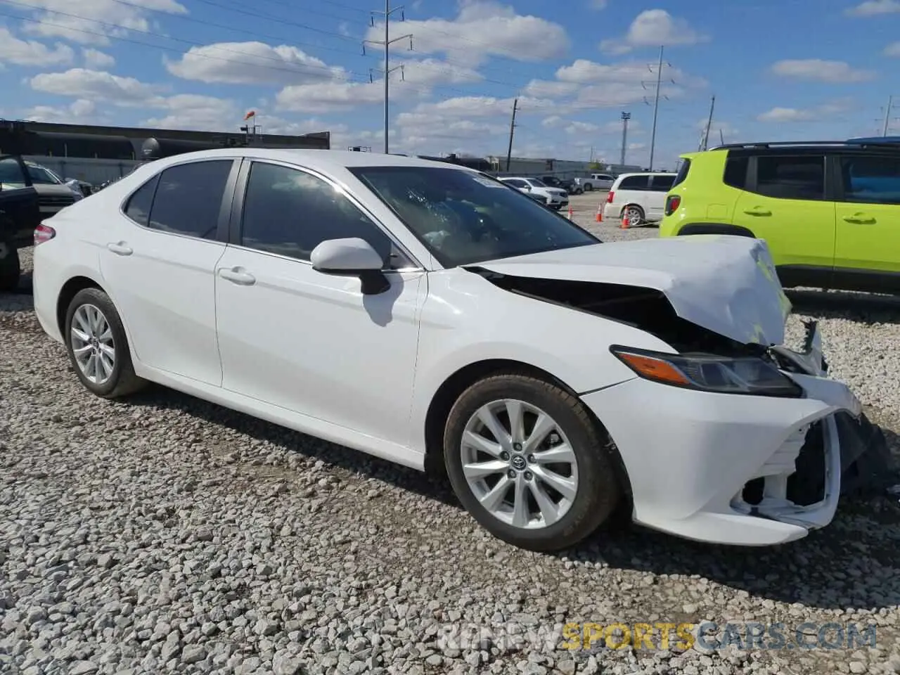 4 fotografías del automóvil dañado 4T1B11HK8KU228207 TOYOTA CAMRY 2019