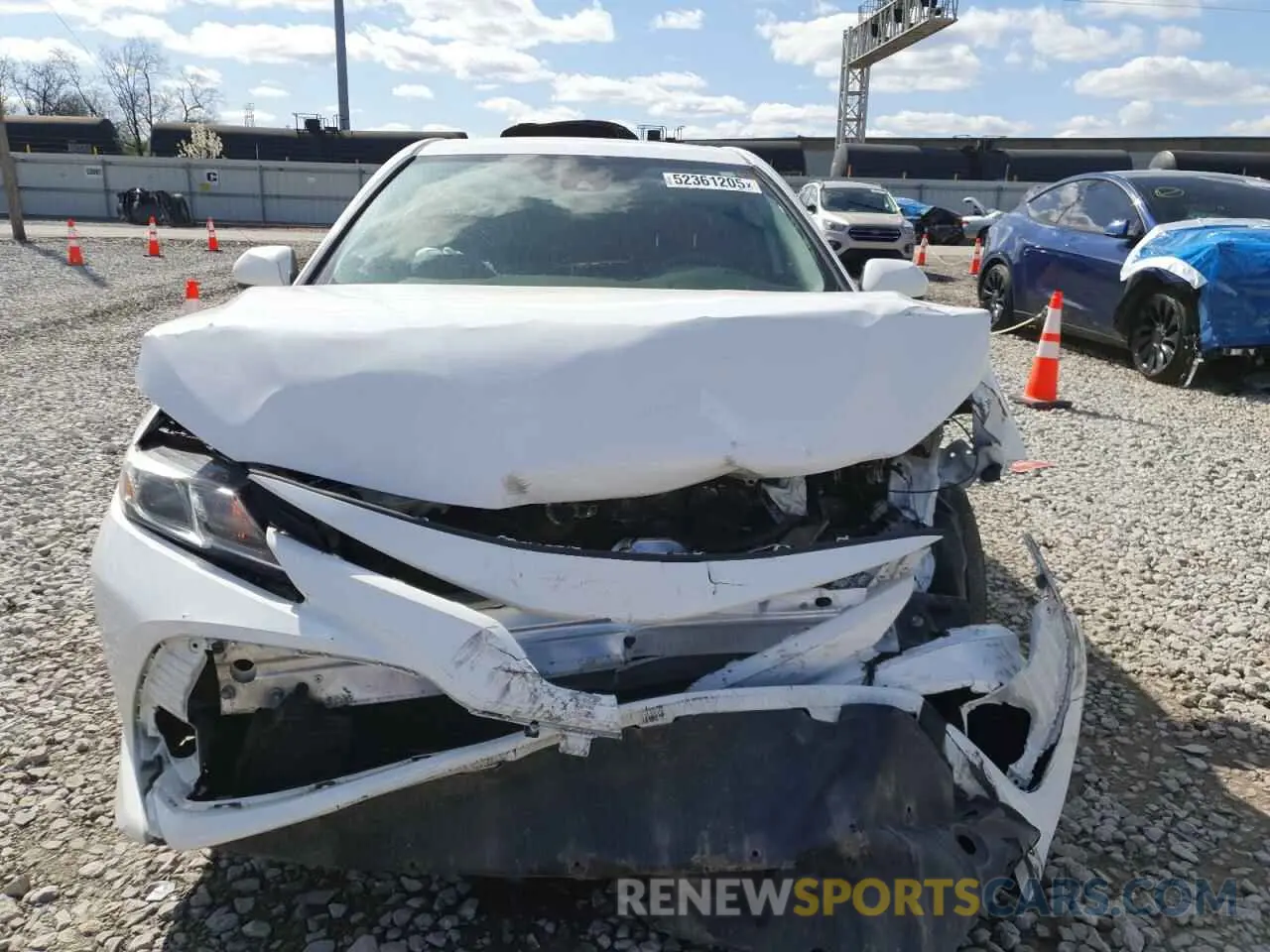 5 fotografías del automóvil dañado 4T1B11HK8KU228207 TOYOTA CAMRY 2019
