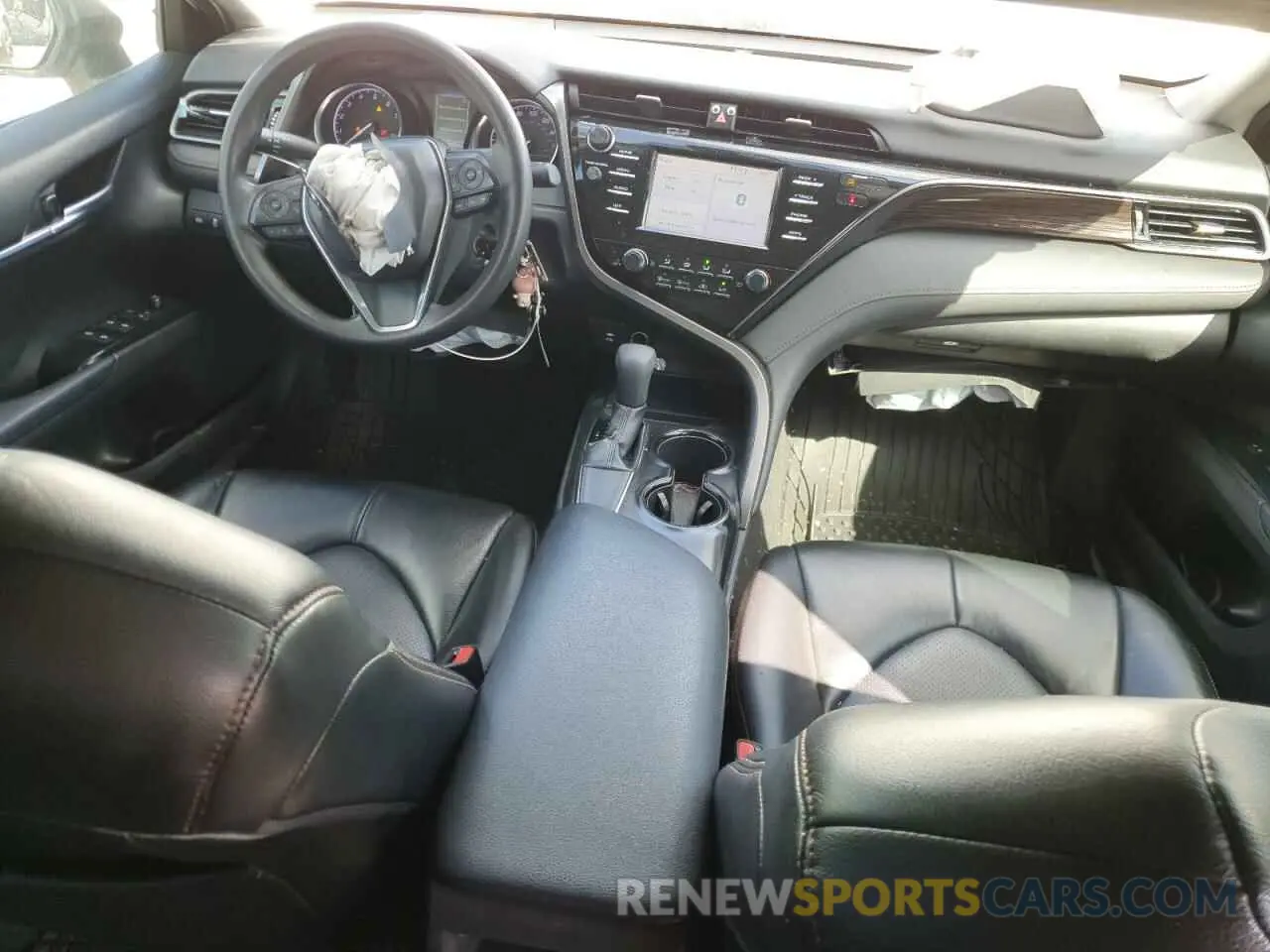 8 fotografías del automóvil dañado 4T1B11HK8KU228207 TOYOTA CAMRY 2019