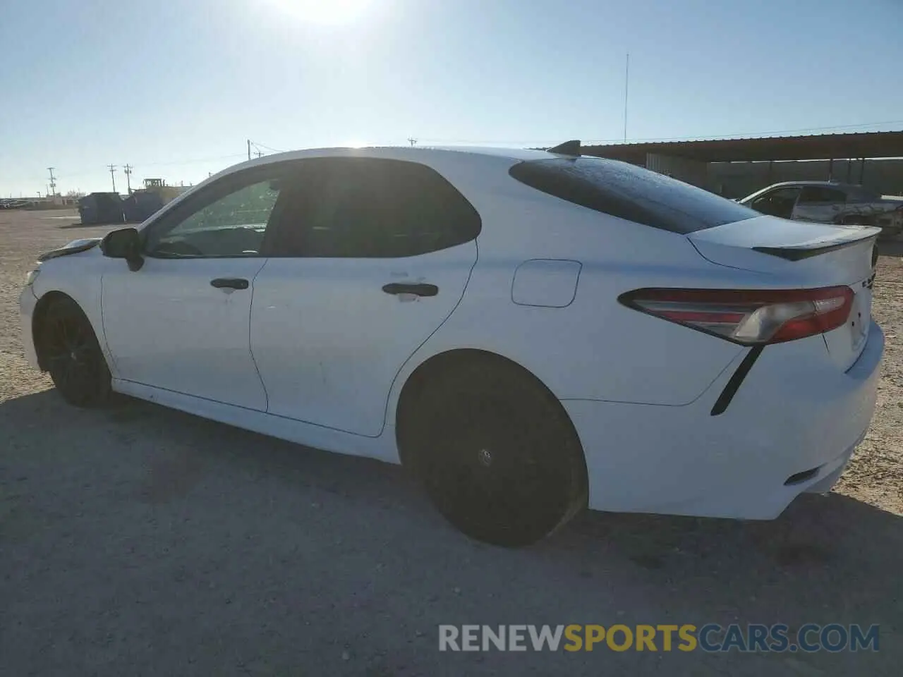 2 fotografías del automóvil dañado 4T1B11HK8KU237909 TOYOTA CAMRY 2019