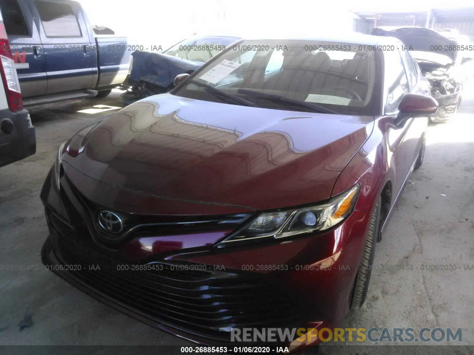 2 fotografías del automóvil dañado 4T1B11HK8KU239157 TOYOTA CAMRY 2019