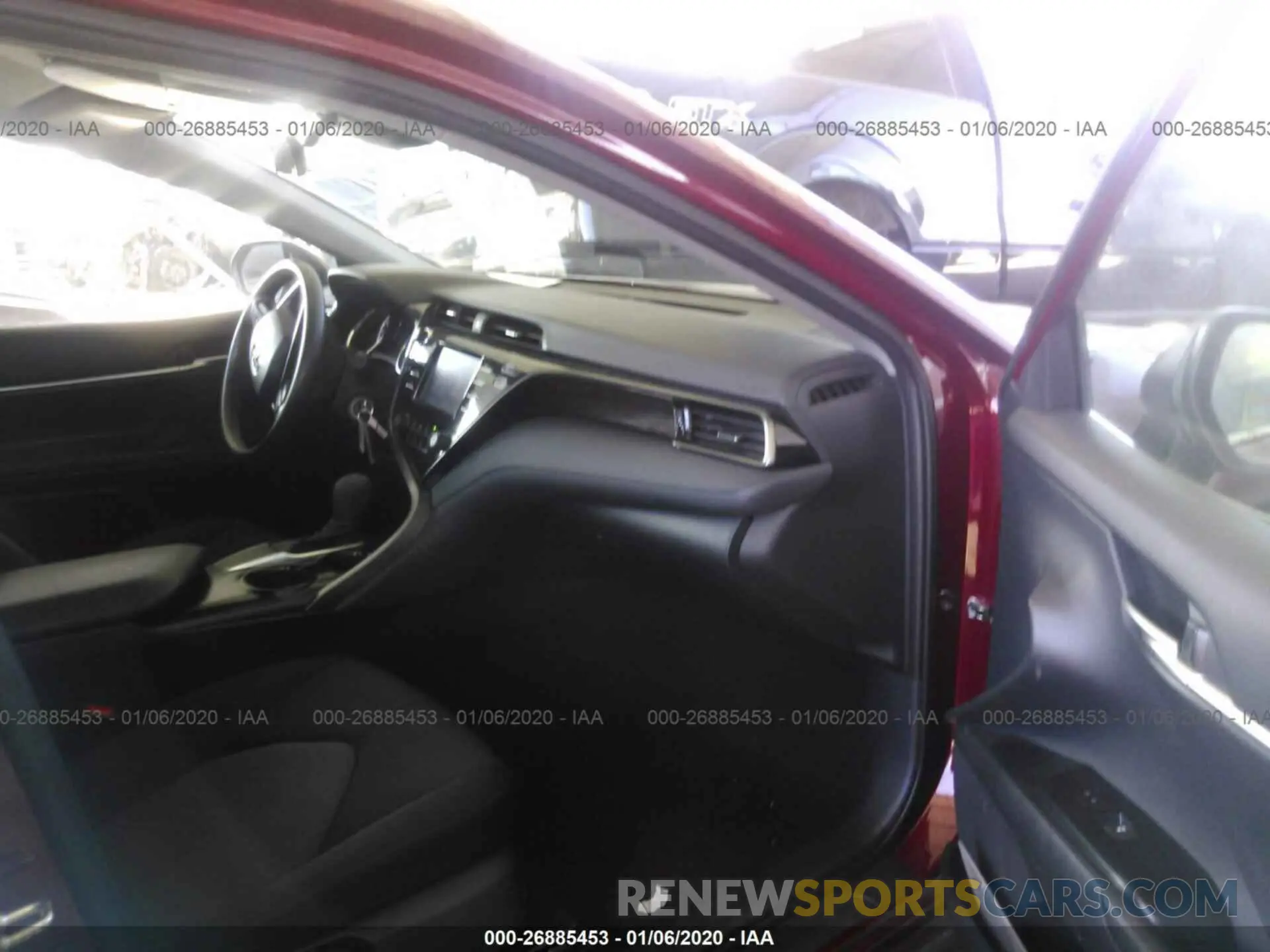 5 fotografías del automóvil dañado 4T1B11HK8KU239157 TOYOTA CAMRY 2019