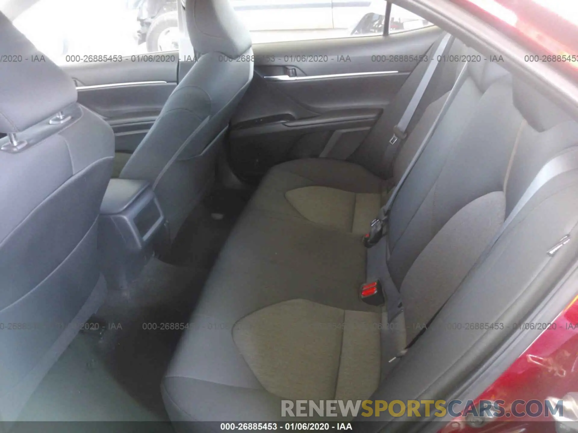 8 fotografías del automóvil dañado 4T1B11HK8KU239157 TOYOTA CAMRY 2019