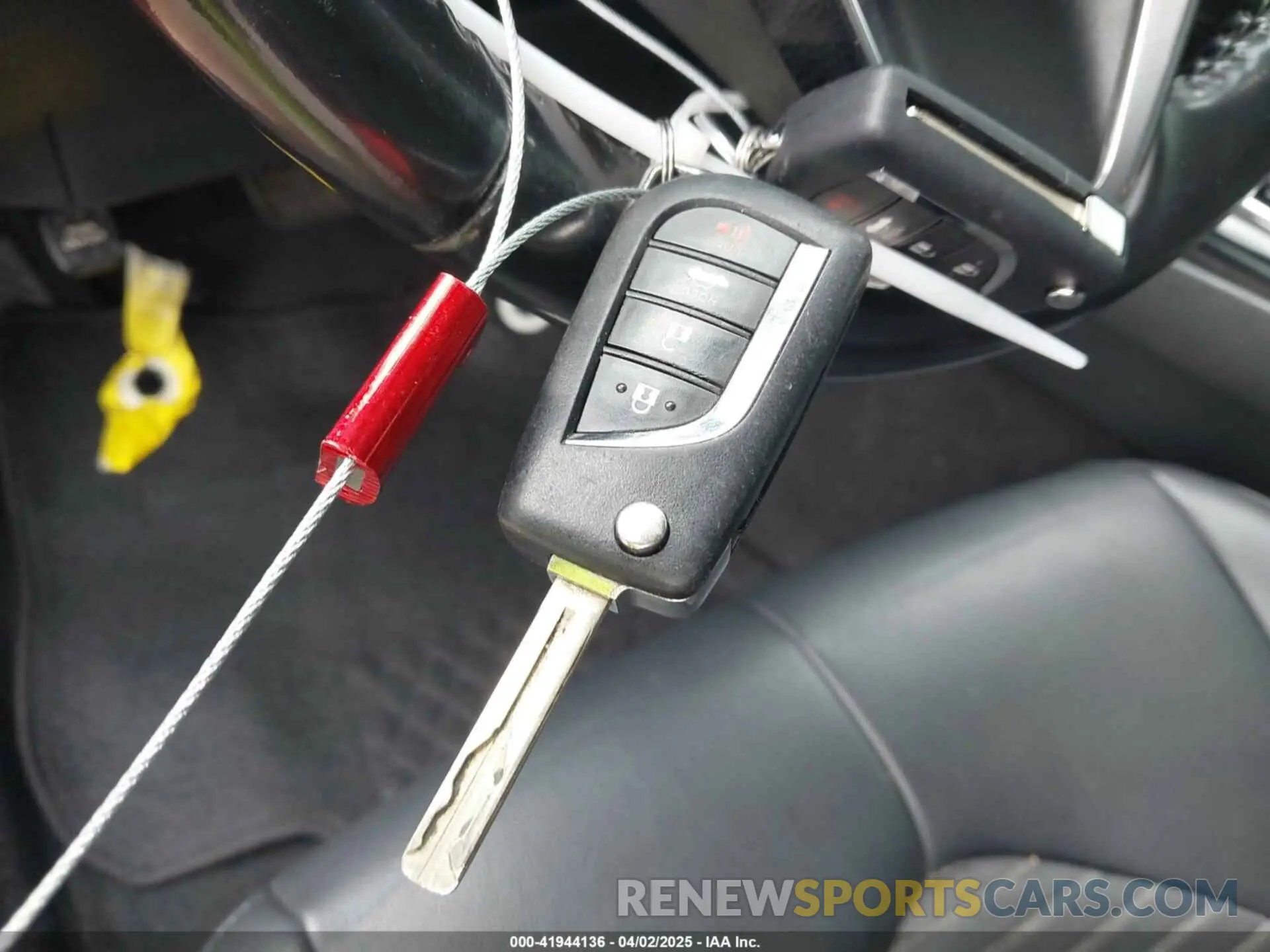 11 fotografías del automóvil dañado 4T1B11HK8KU239899 TOYOTA CAMRY 2019
