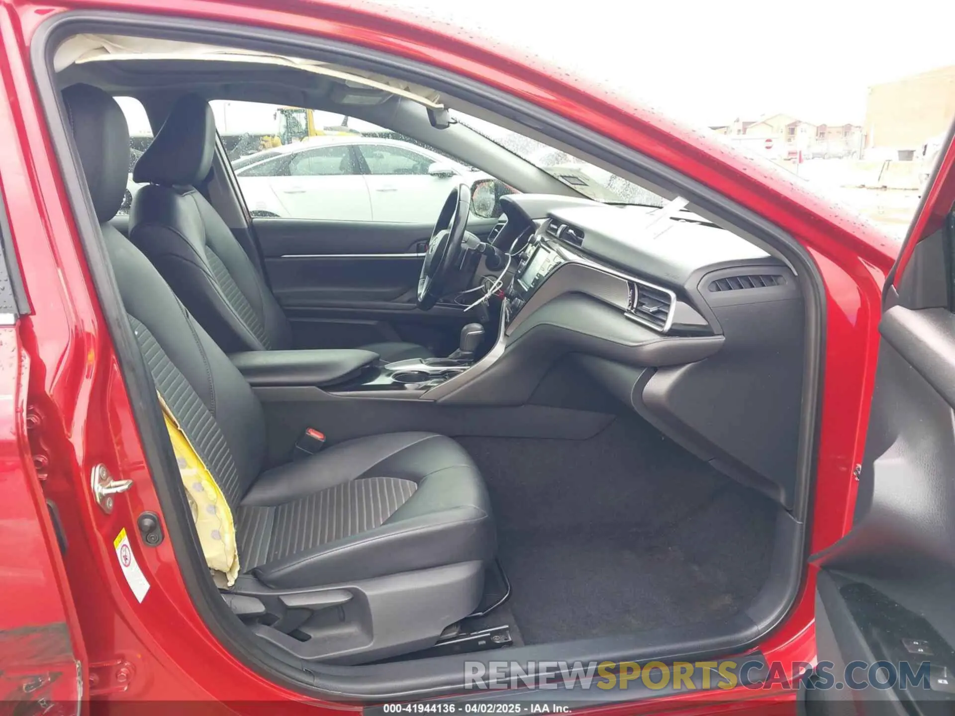 5 fotografías del automóvil dañado 4T1B11HK8KU239899 TOYOTA CAMRY 2019