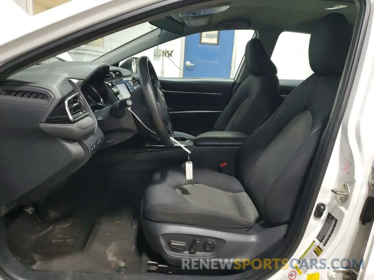 7 fotografías del automóvil dañado 4T1B11HK8KU242219 TOYOTA CAMRY 2019
