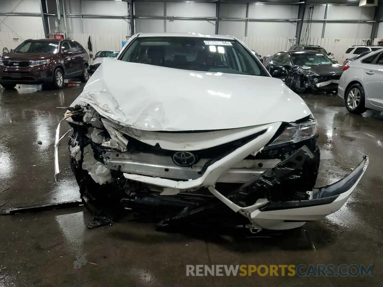5 fotografías del automóvil dañado 4T1B11HK8KU247761 TOYOTA CAMRY 2019