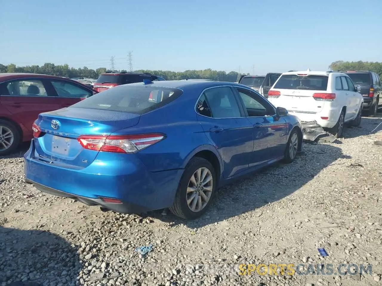 3 fotografías del automóvil dañado 4T1B11HK8KU254483 TOYOTA CAMRY 2019