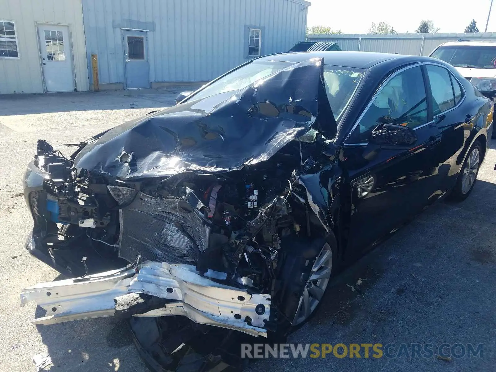 2 fotografías del automóvil dañado 4T1B11HK8KU255875 TOYOTA CAMRY 2019