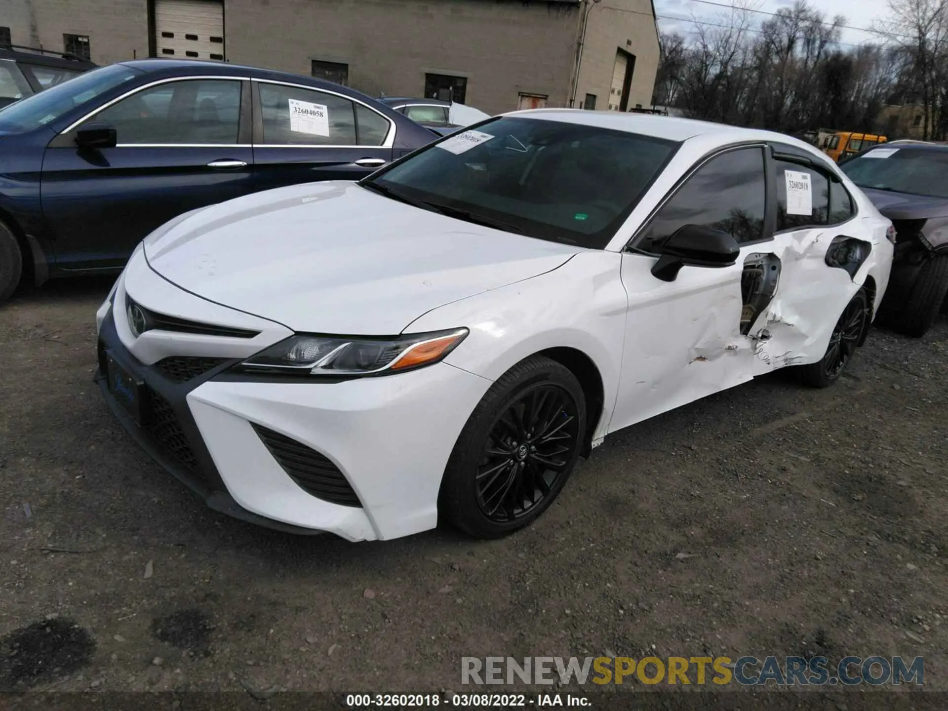 2 fotografías del automóvil dañado 4T1B11HK8KU268285 TOYOTA CAMRY 2019