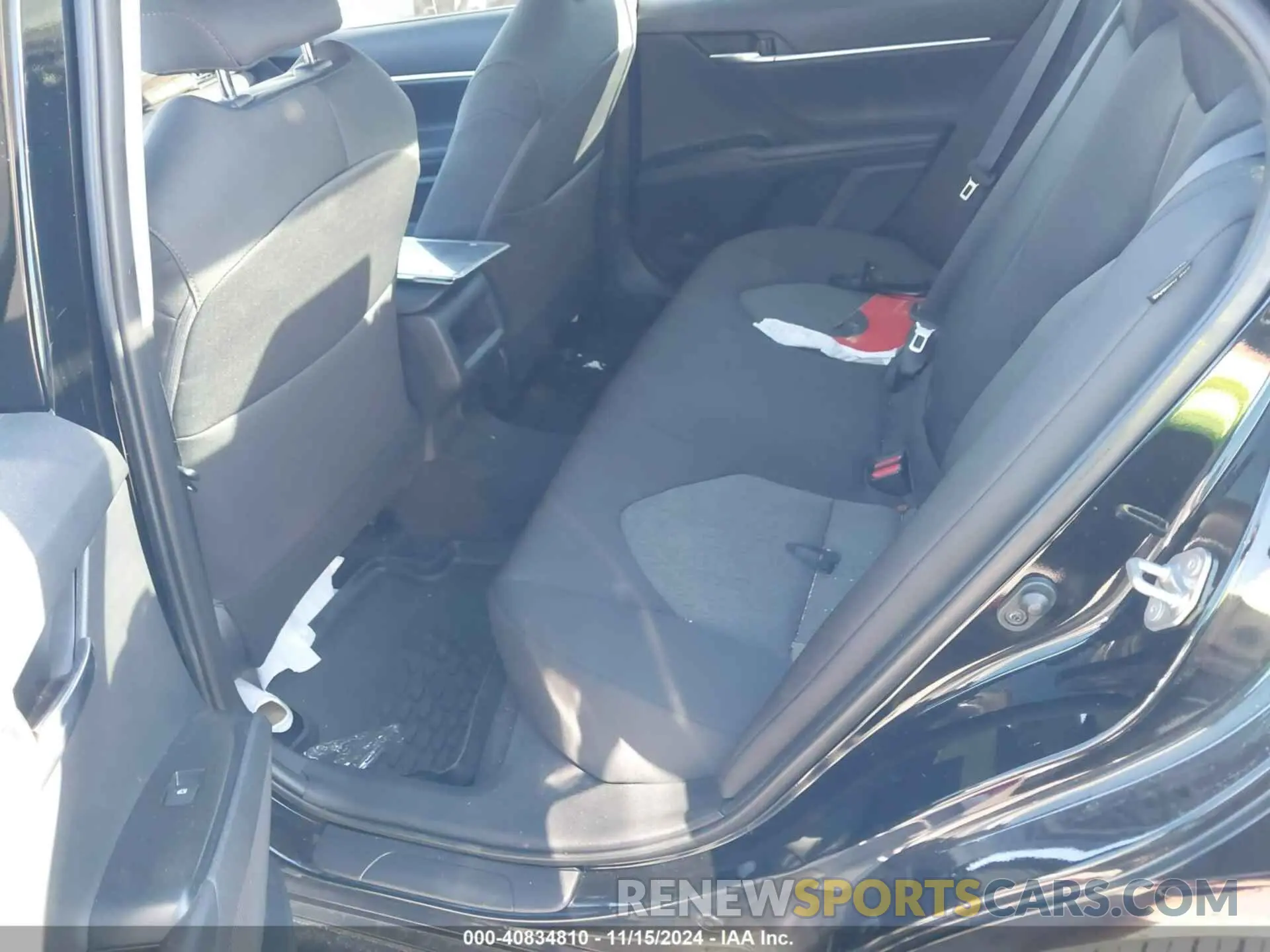 8 fotografías del automóvil dañado 4T1B11HK8KU270683 TOYOTA CAMRY 2019