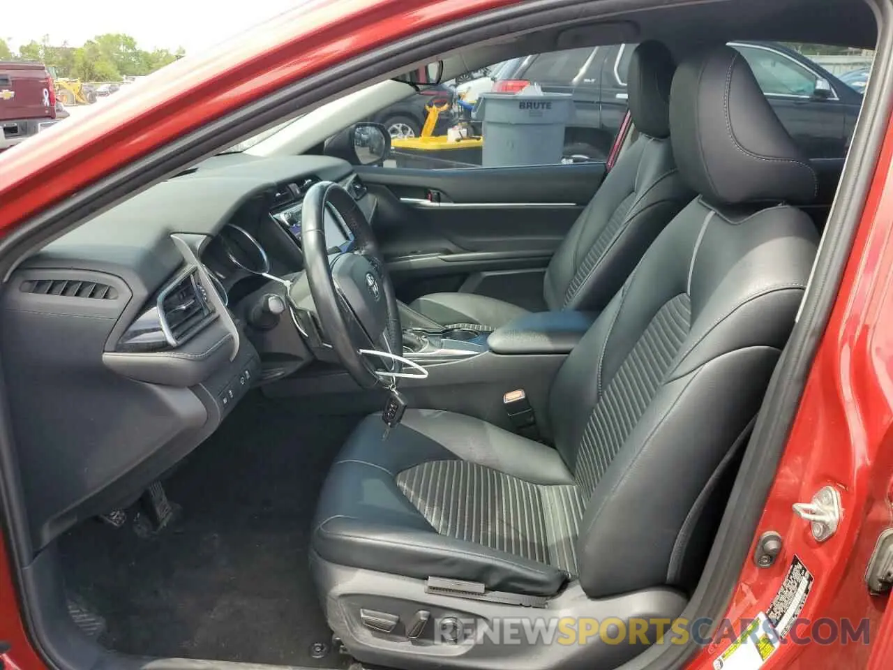 7 fotografías del automóvil dañado 4T1B11HK8KU273017 TOYOTA CAMRY 2019