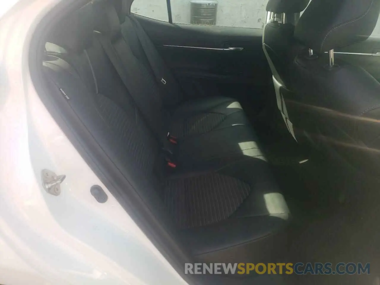 6 fotografías del automóvil dañado 4T1B11HK8KU274152 TOYOTA CAMRY 2019