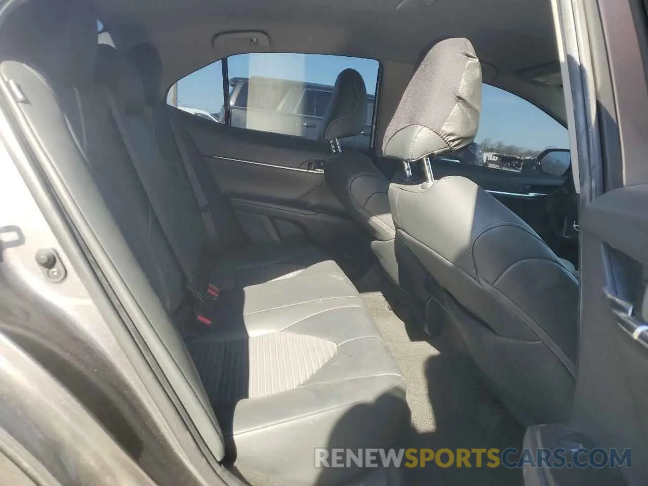 10 fotografías del automóvil dañado 4T1B11HK8KU278752 TOYOTA CAMRY 2019