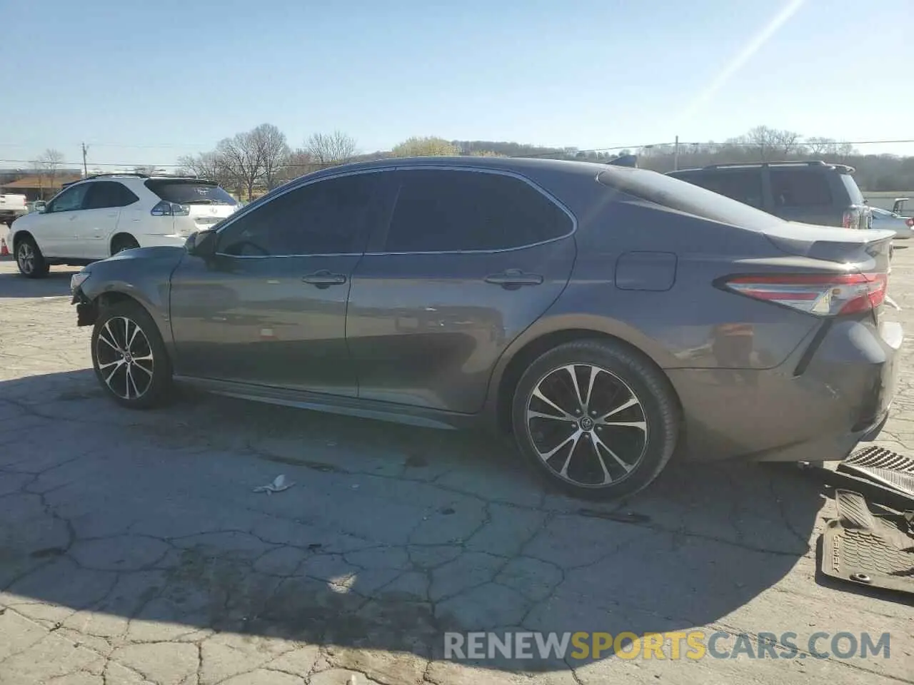 2 fotografías del automóvil dañado 4T1B11HK8KU278752 TOYOTA CAMRY 2019