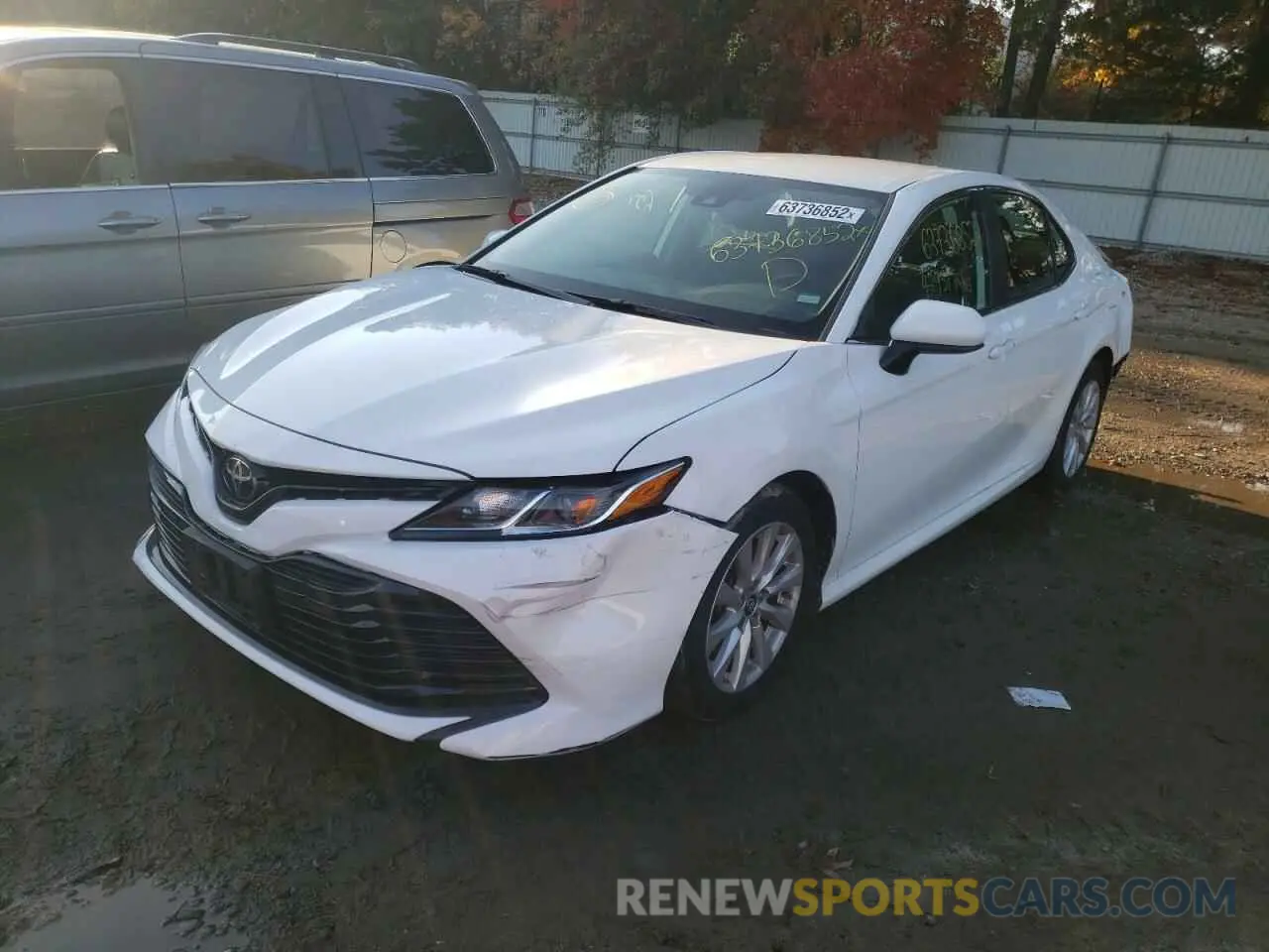 2 fotografías del automóvil dañado 4T1B11HK8KU286222 TOYOTA CAMRY 2019